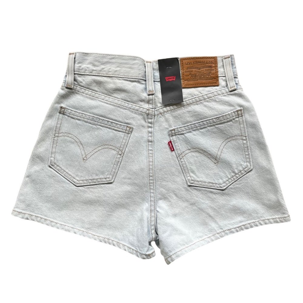 NWT Light Wash Vintage Levi's Shorts